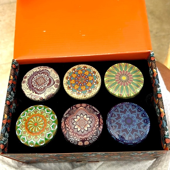 NWOT Aromatherapy Scented Candles 12 Assorted - Picture 3 of 4